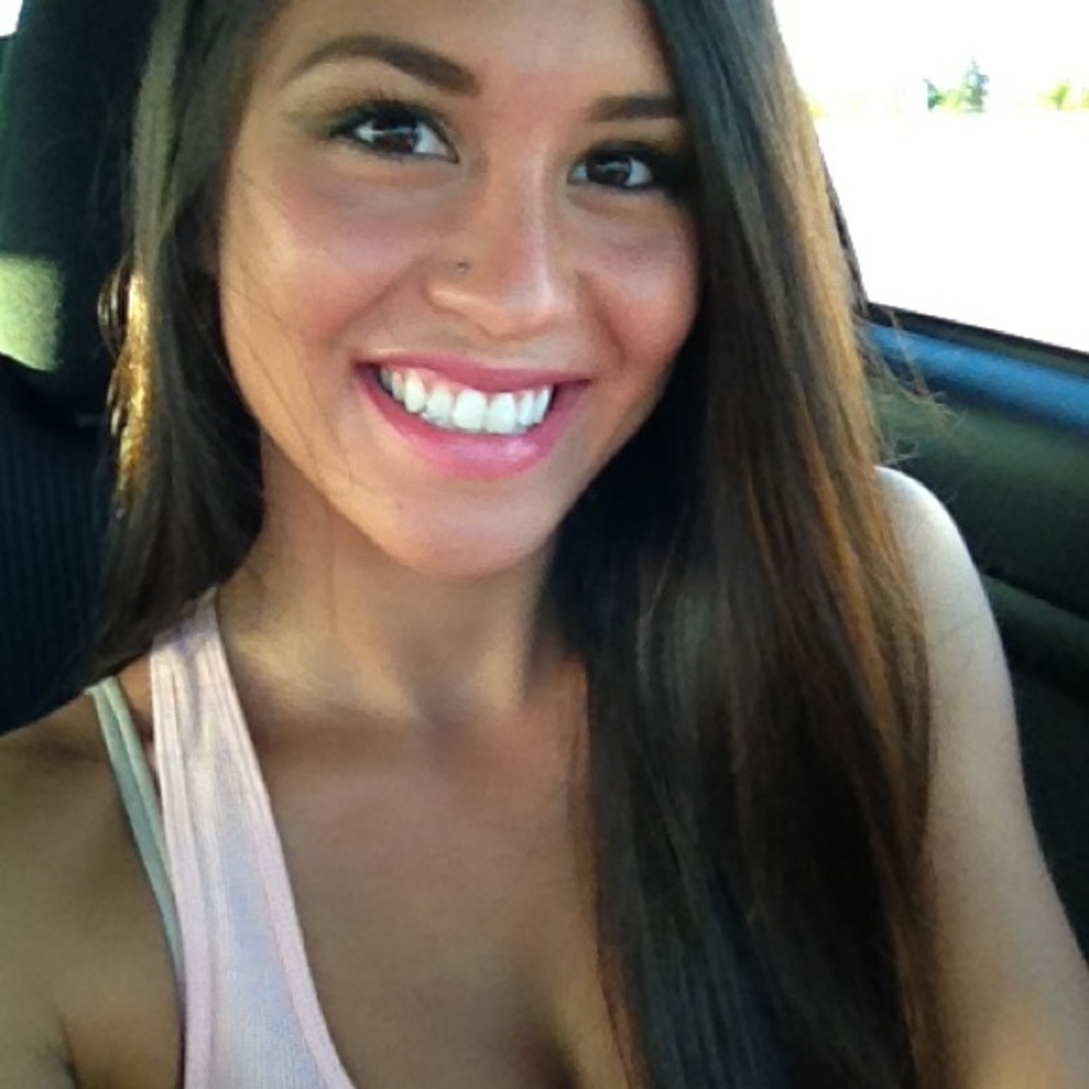 Meet your Posher, Chloe